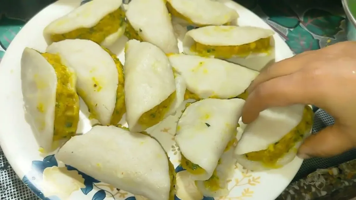 करवा चौथ पर भोग के लिए चावल के फरे बनाएं आसान विधि से