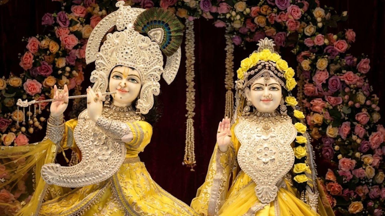 कुबेरेश्वरधाम में शरद पूर्णिमा महोत्सव की धूम, पंडित प्रदीप मिश्रा के सान्निध्य में होगा दिव्य दरबार