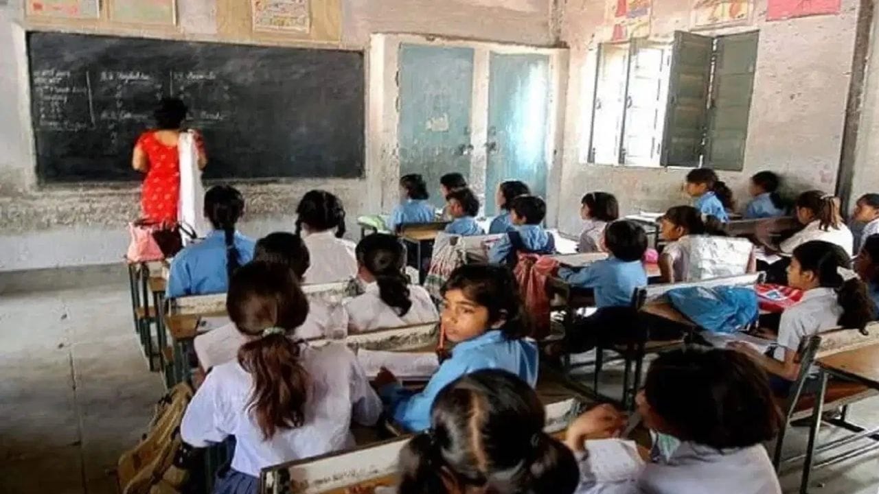 बिहार के सरकारी स्कूलों में AI ट्रेनिंग, 11 IT कंपनियों से करार