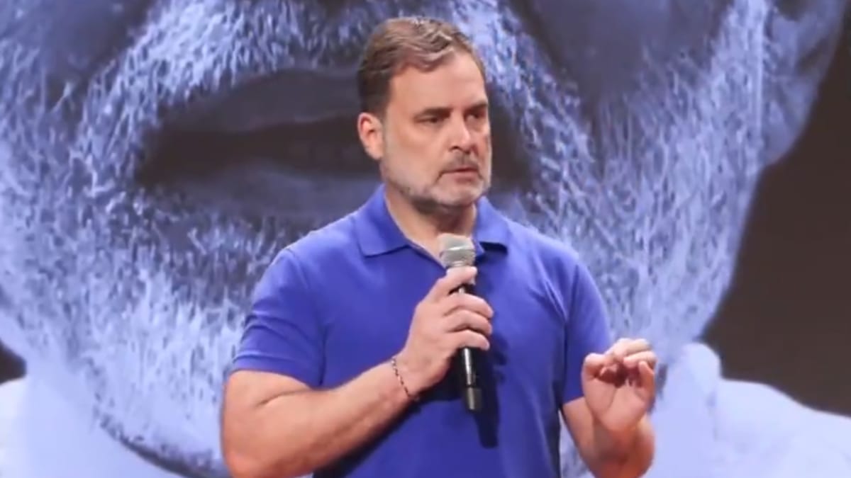 विहिप ने राहुल गांधी पर लगाया बौद्धिक दिवालियापन का आरोप, आरएसएस को बताया संविधान विरोधी