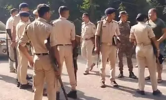 मोकामा में अनंत-नीरज समर्थकों के बीच झड़प, पुलिस ने संभाला हालात