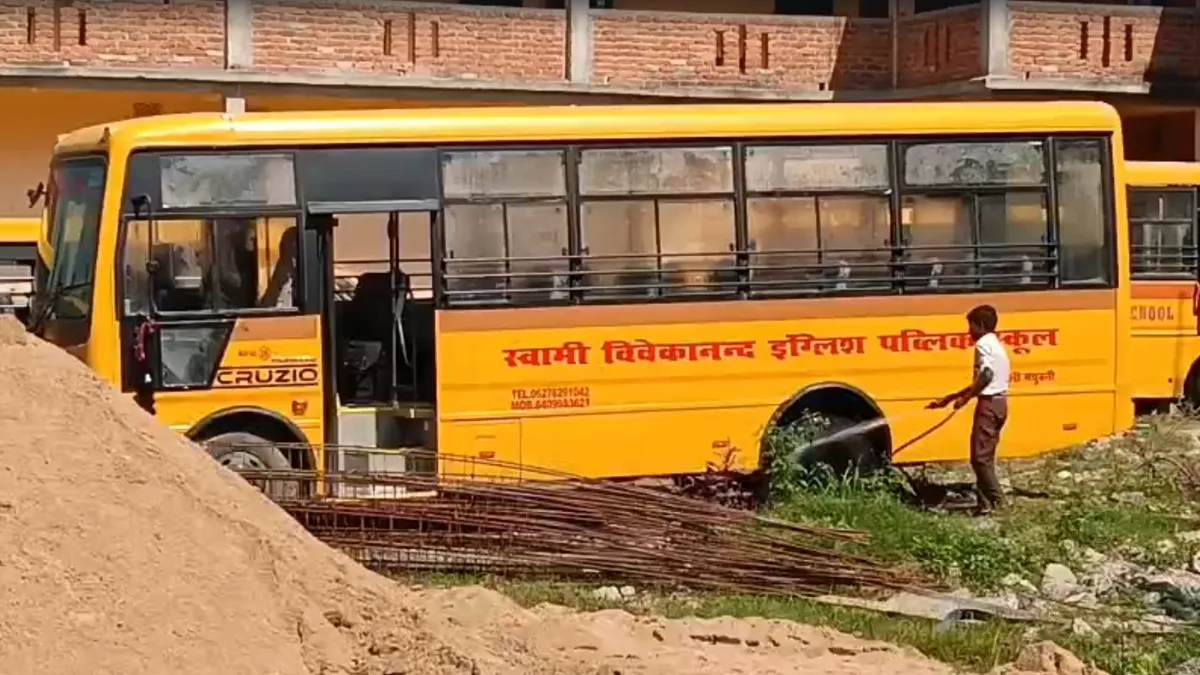 मधुबनी के स्कूल का वायरल वीडियो: प्रिंसिपल ने छात्र होने से किया इनकार