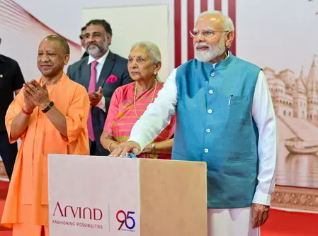 पीएम मोदी ने योगी सरकार की महिला सुरक्षा और कानून व्यवस्था की तारीफ की