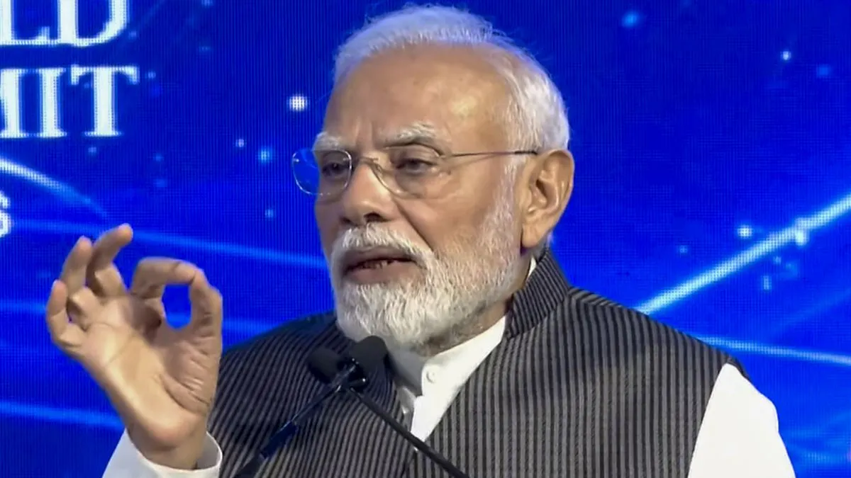 पीएम मोदी ने कांग्रेस पर देश की प्रतिष्ठा को नुकसान पहुंचाने का आरोप लगाया